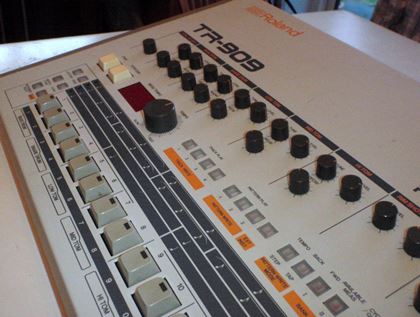 Roland-TR909